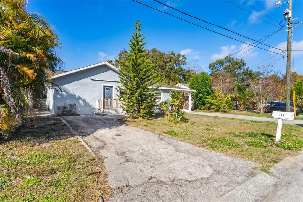 For Sale: $391,000 (3 beds, 2 baths, 1776 Square Feet)