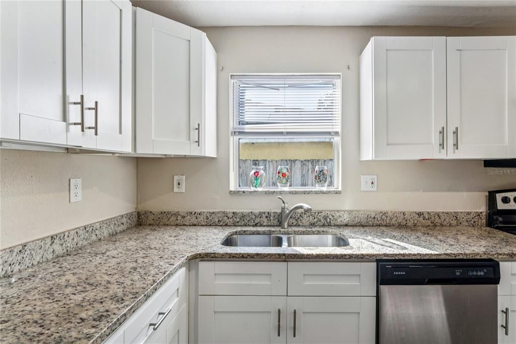 For Sale: $391,000 (3 beds, 2 baths, 1776 Square Feet)