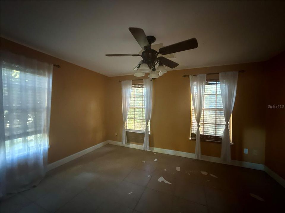 For Sale: $1,505,000 (3 beds, 2 baths, 3311 Square Feet)