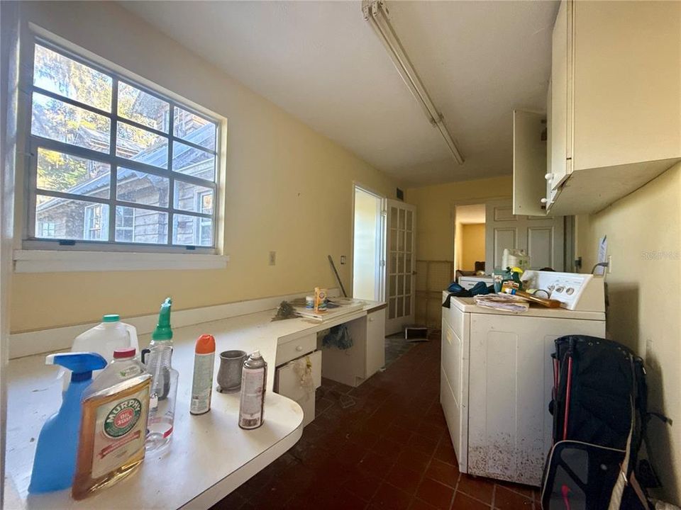 For Sale: $1,505,000 (3 beds, 2 baths, 3311 Square Feet)