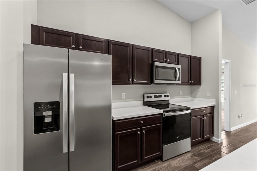 出租: $2,950 (3 贝兹, 2 浴室, 1935 平方英尺)