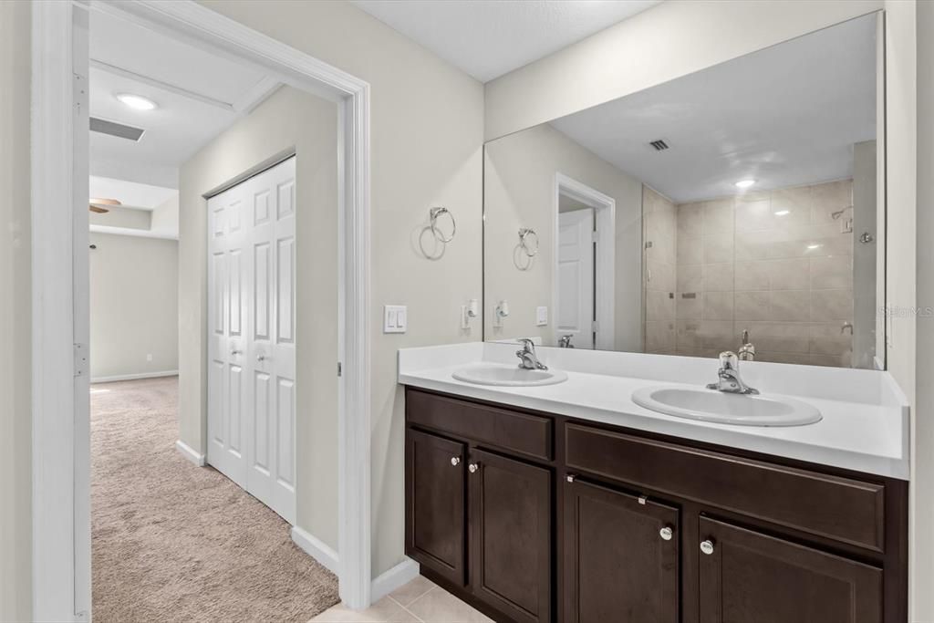 出租: $2,950 (3 贝兹, 2 浴室, 1935 平方英尺)