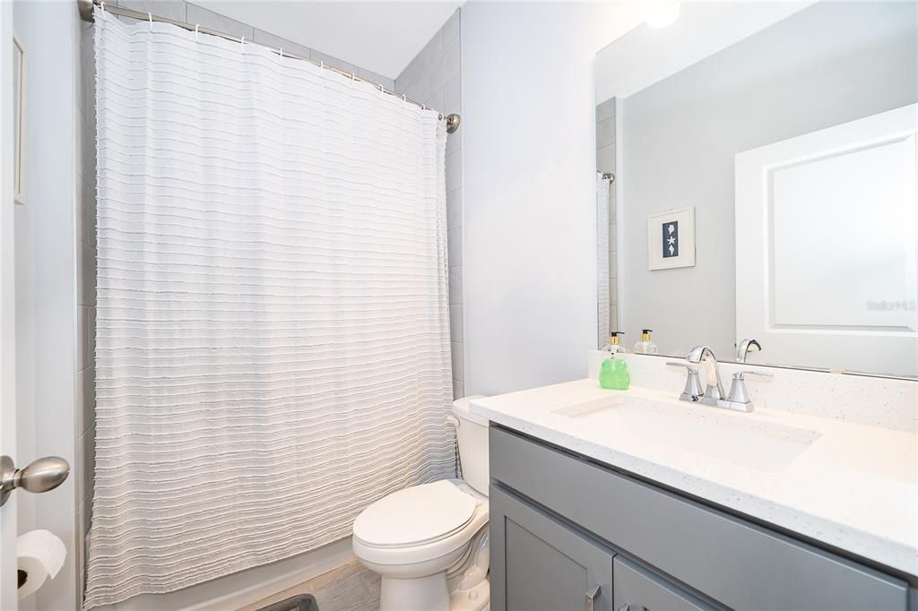 На продажу: $425,000 (3 спален, 2 ванн, 1401 Квадратных фут)