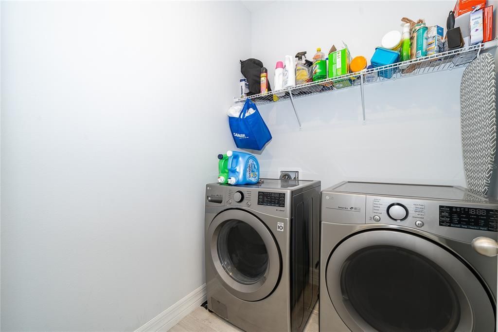 На продажу: $425,000 (3 спален, 2 ванн, 1401 Квадратных фут)