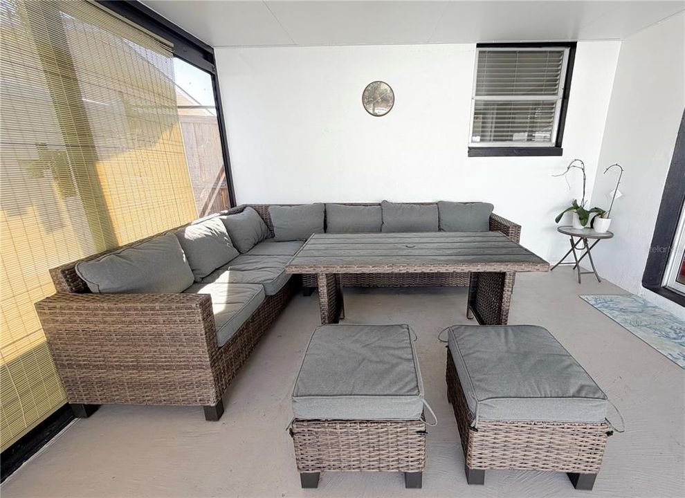 На продажу: $295,000 (3 спален, 2 ванн, 1423 Квадратных фут)