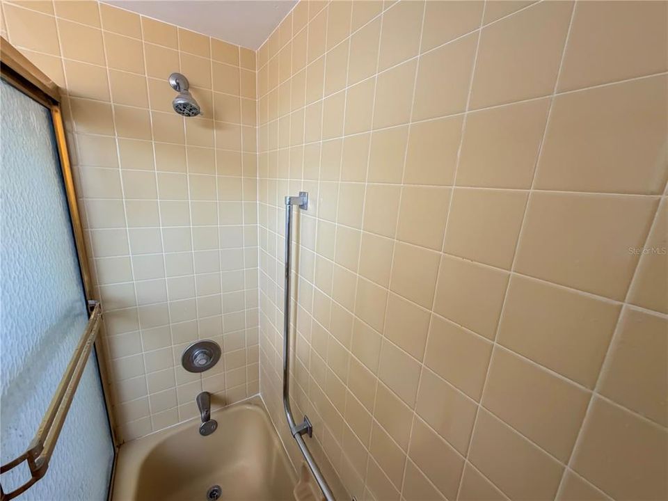 На продажу: $295,000 (3 спален, 2 ванн, 1423 Квадратных фут)