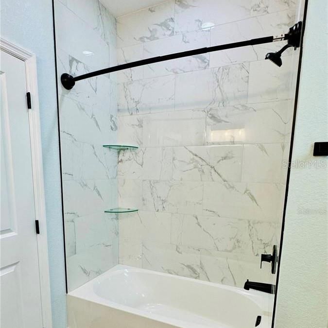 出租: $2,299 (4 贝兹, 2 浴室, 1666 平方英尺)