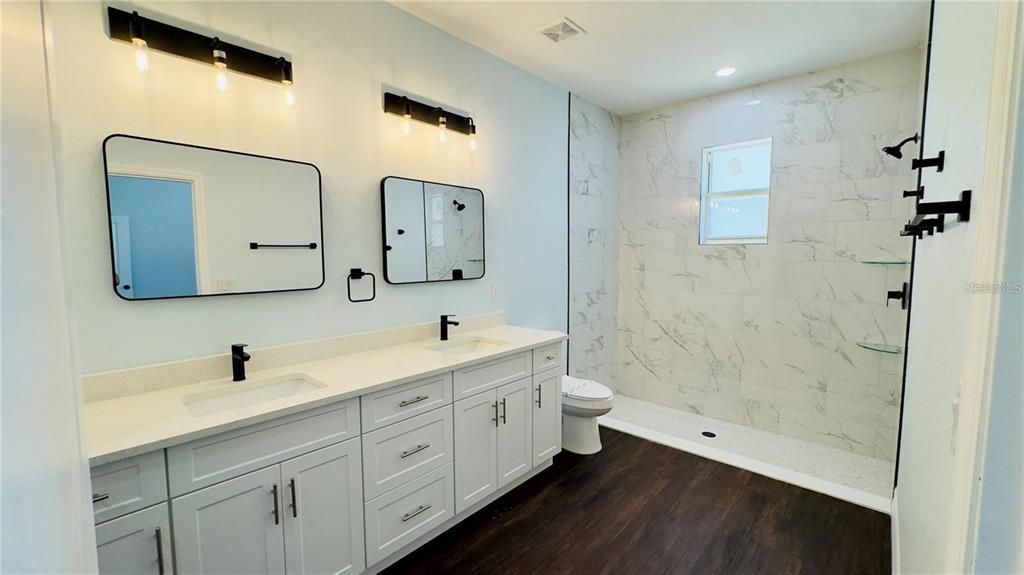 出租: $2,299 (4 贝兹, 2 浴室, 1666 平方英尺)