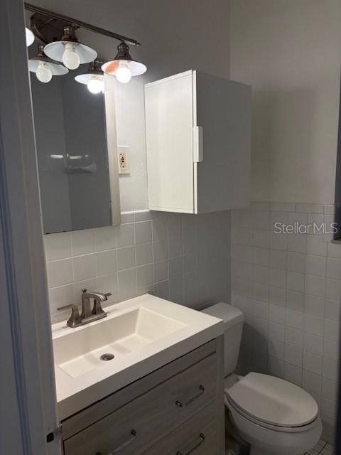 For Sale: $299,000 (2 beds, 1 baths, 1081 Square Feet)