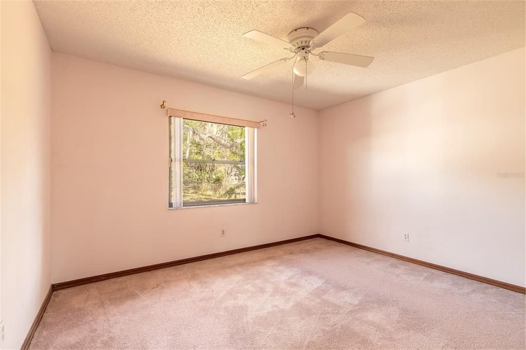 For Sale: $246,000 (3 beds, 2 baths, 1260 Square Feet)