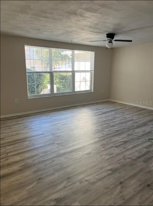 На продажу: $225,000 (3 спален, 2 ванн, 1426 Квадратных фут)