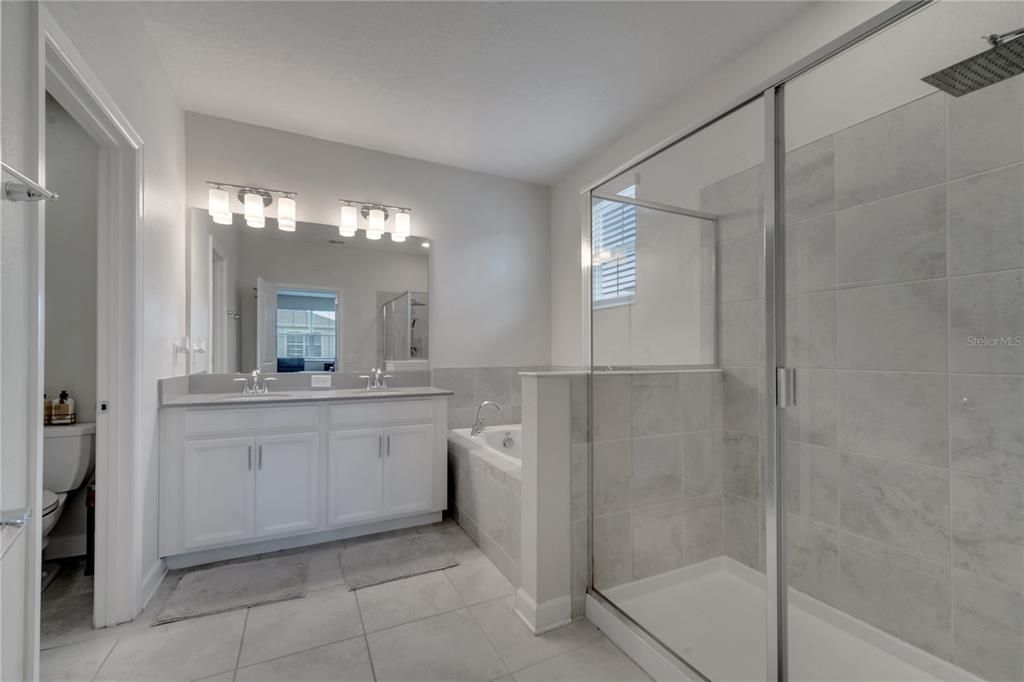 For Sale: $389,000 (4 beds, 3 baths, 2067 Square Feet)