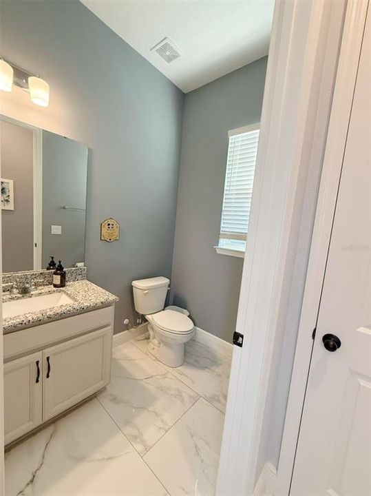 For Sale: $989,000 (6 beds, 4 baths, 3628 Square Feet)