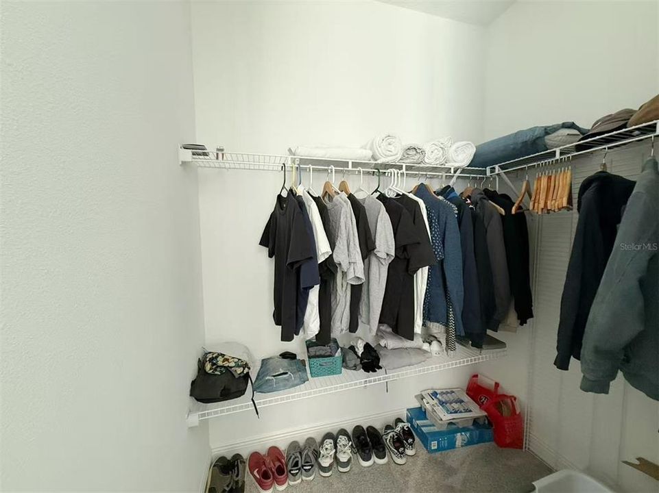 For Sale: $989,000 (6 beds, 4 baths, 3628 Square Feet)