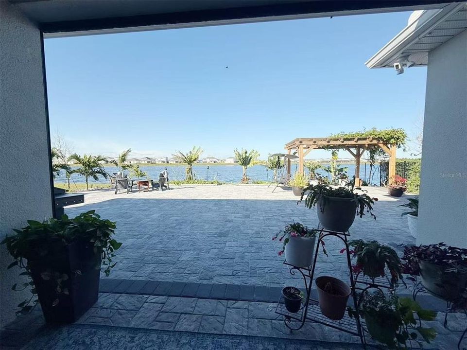 For Sale: $989,000 (6 beds, 4 baths, 3628 Square Feet)