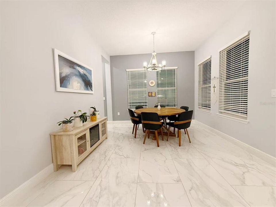 For Sale: $989,000 (6 beds, 4 baths, 3628 Square Feet)