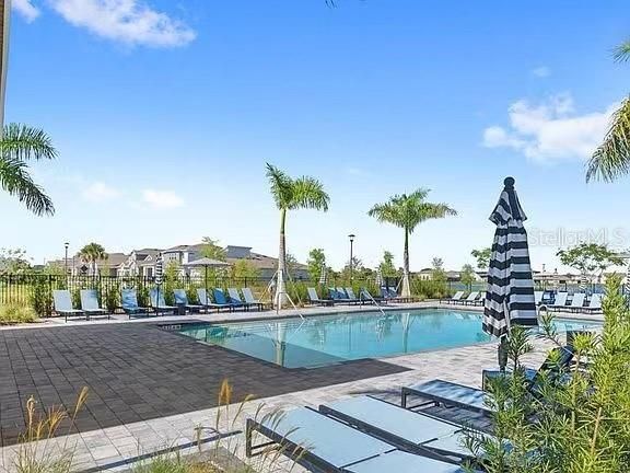 For Sale: $989,000 (6 beds, 4 baths, 3628 Square Feet)