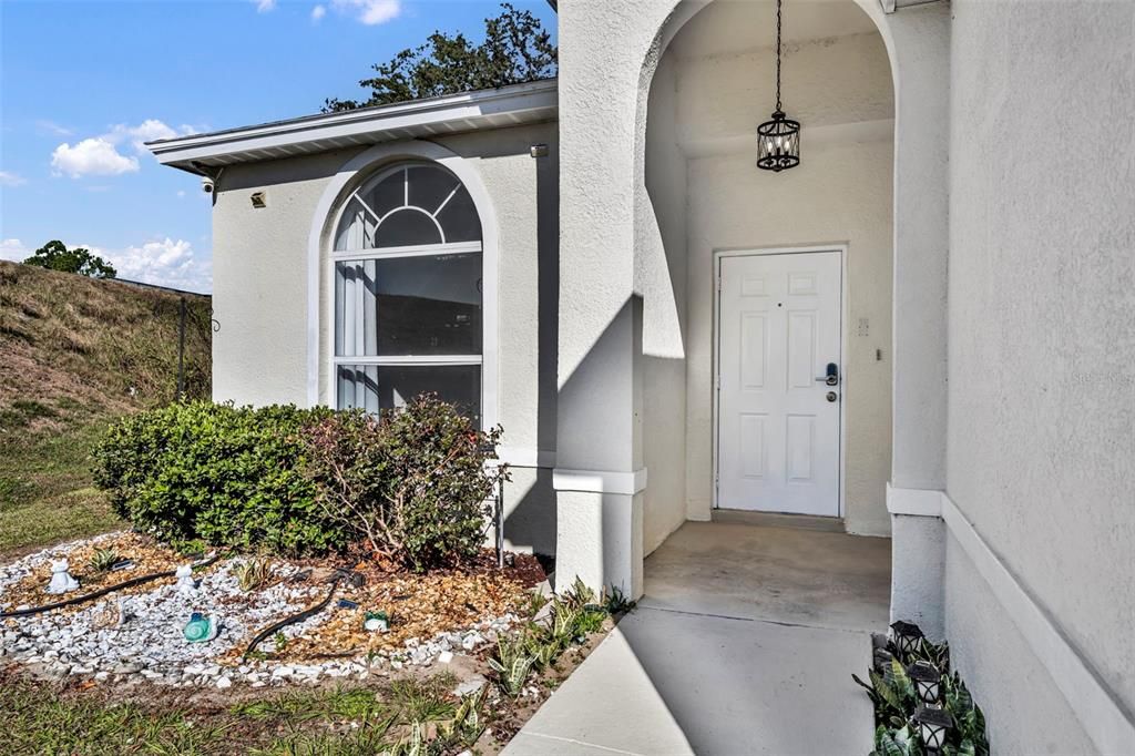 待售: $299,900 (3 贝兹, 2 浴室, 1335 平方英尺)