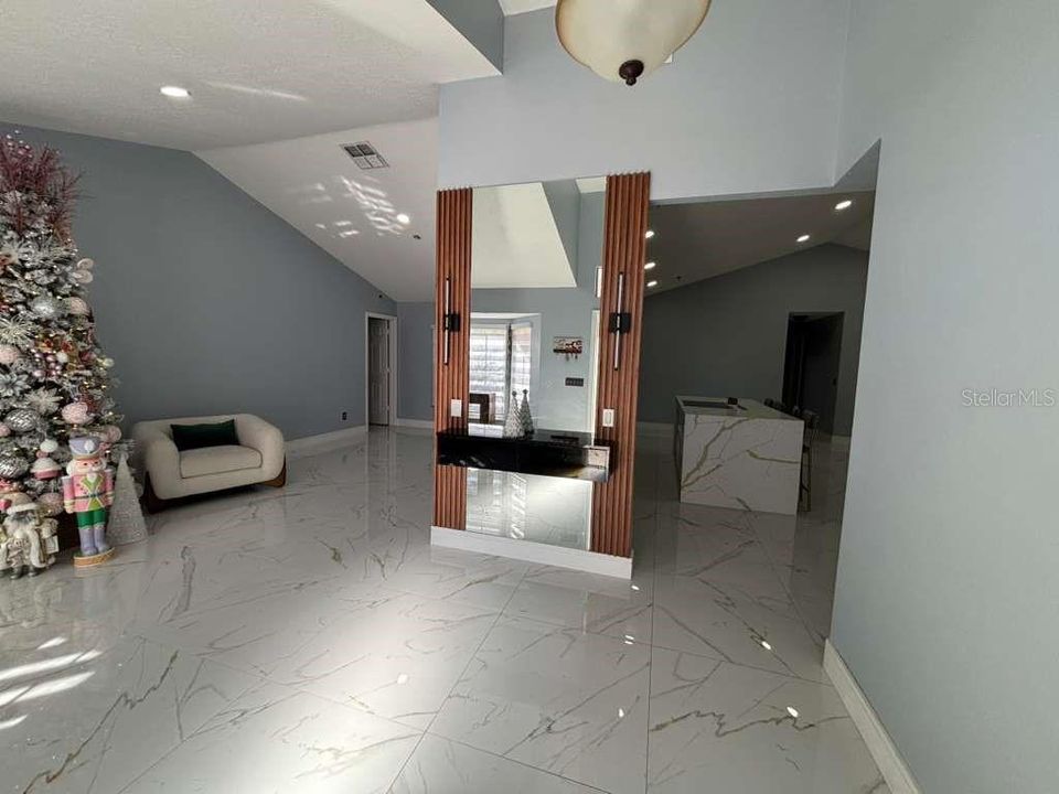 For Sale: $599,900 (4 beds, 2 baths, 2000 Square Feet)