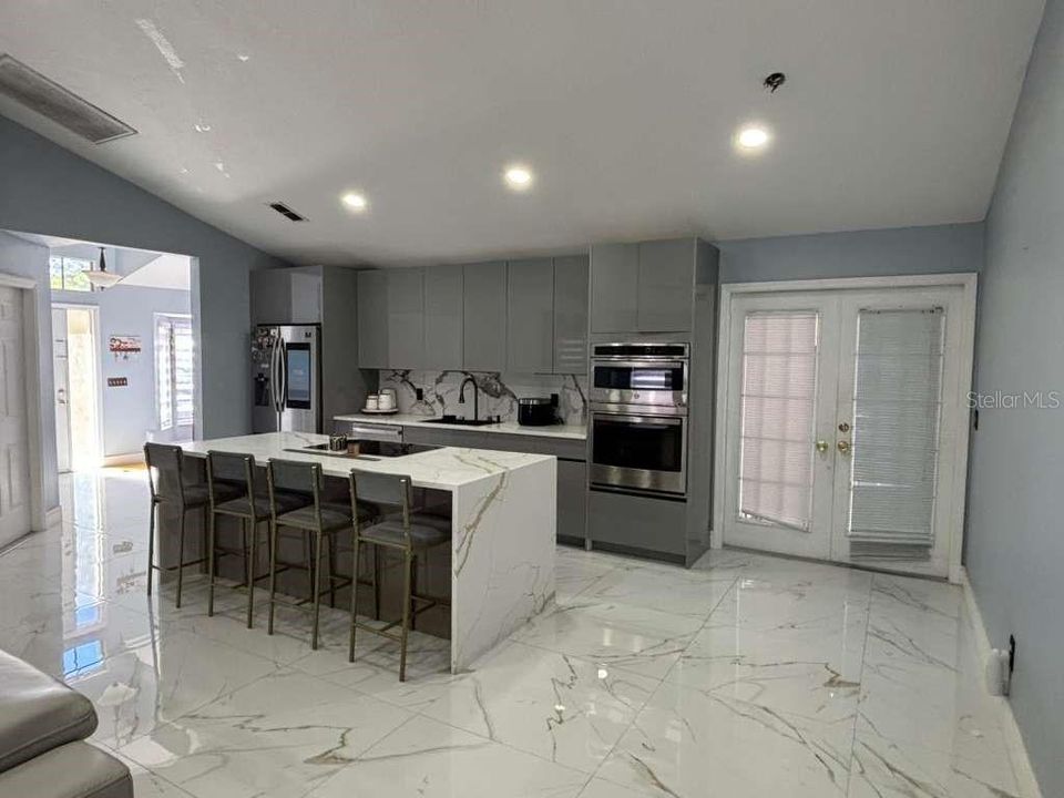 For Sale: $599,900 (4 beds, 2 baths, 2000 Square Feet)