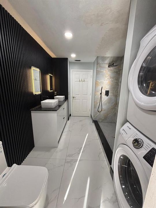 For Sale: $599,900 (4 beds, 2 baths, 2000 Square Feet)