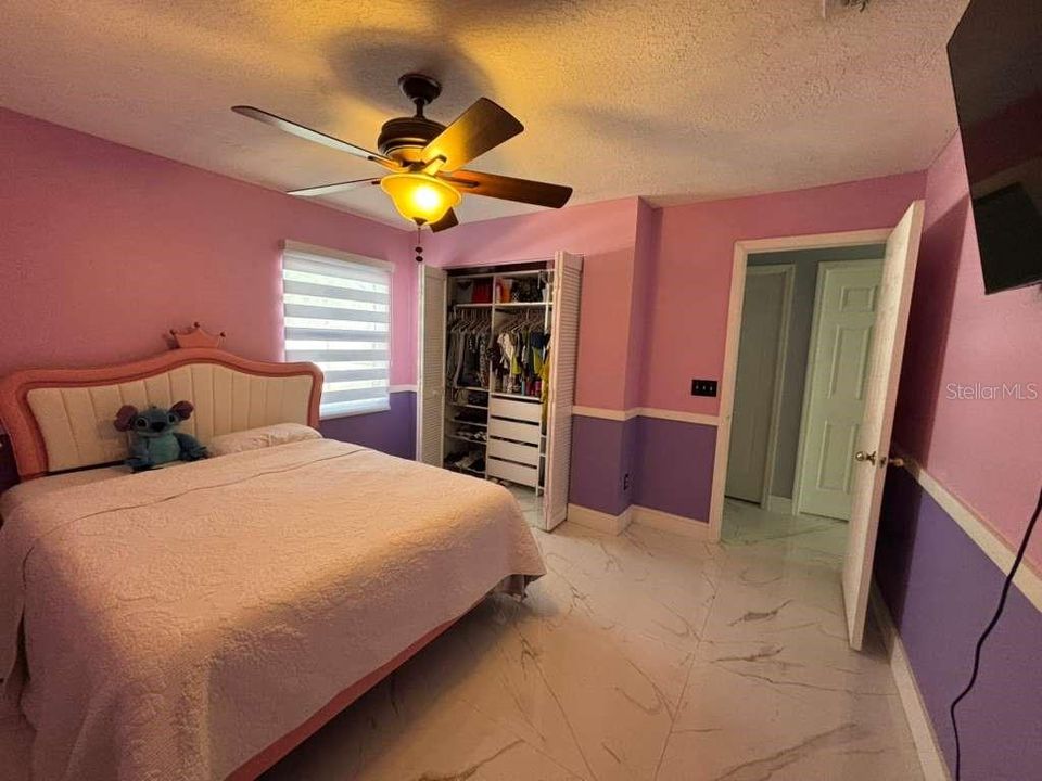 For Sale: $599,900 (4 beds, 2 baths, 2000 Square Feet)