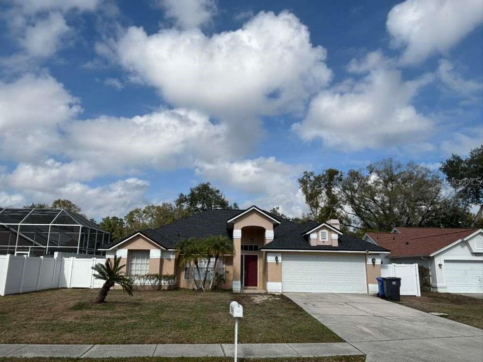 For Sale: $599,900 (4 beds, 2 baths, 2000 Square Feet)