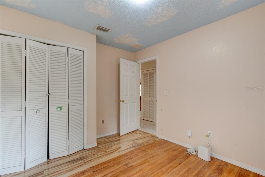 待售: $268,000 (3 贝兹, 2 浴室, 1136 平方英尺)