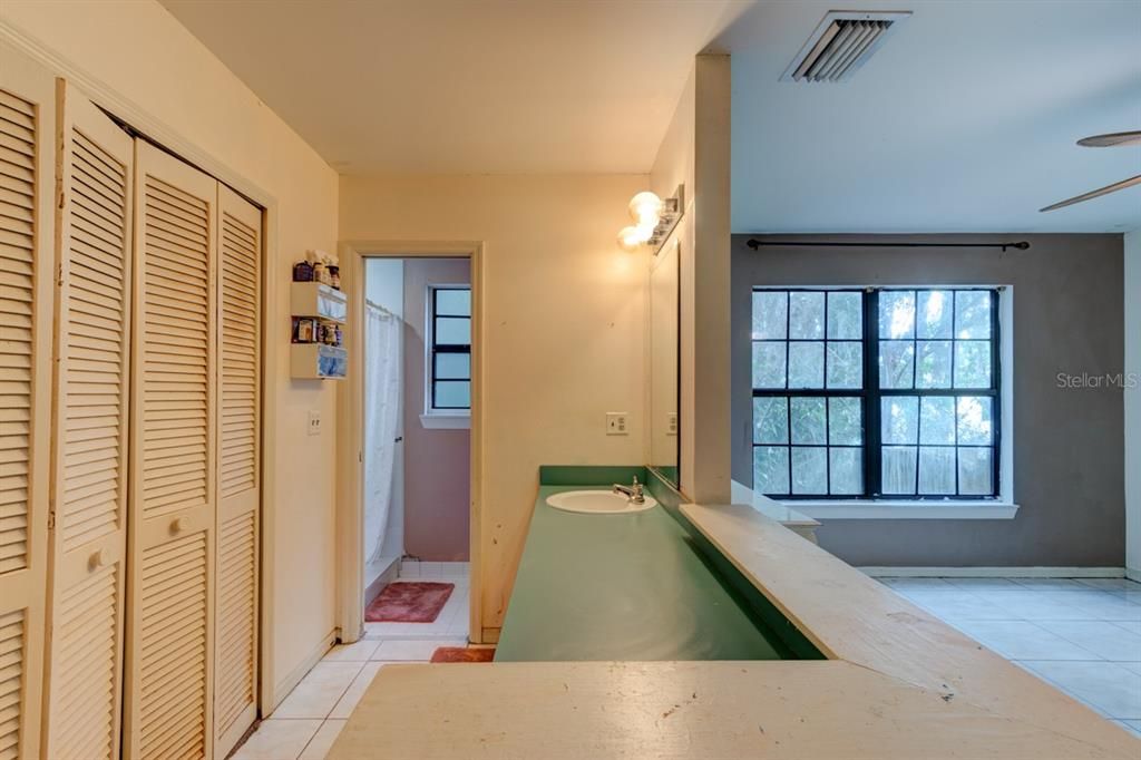 待售: $268,000 (3 贝兹, 2 浴室, 1136 平方英尺)