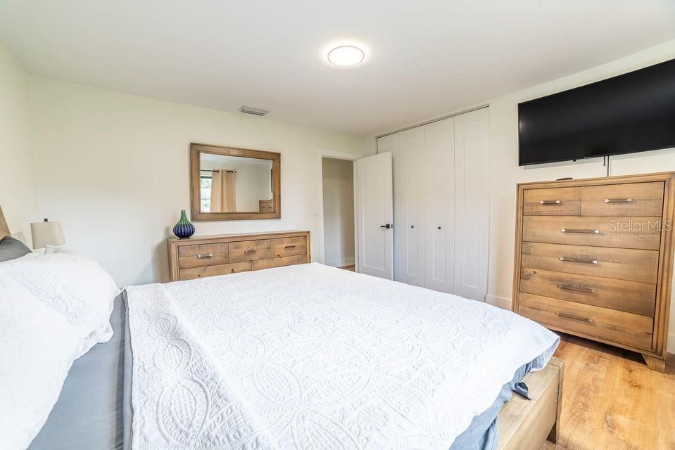 For Sale: $359,000 (3 beds, 2 baths, 1516 Square Feet)