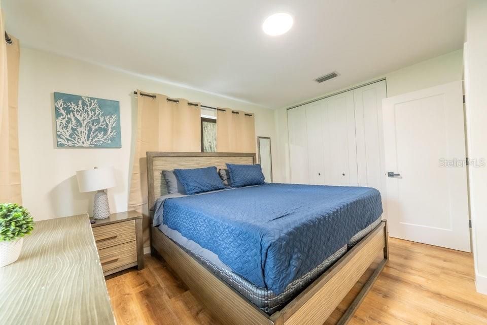 For Sale: $359,000 (3 beds, 2 baths, 1516 Square Feet)