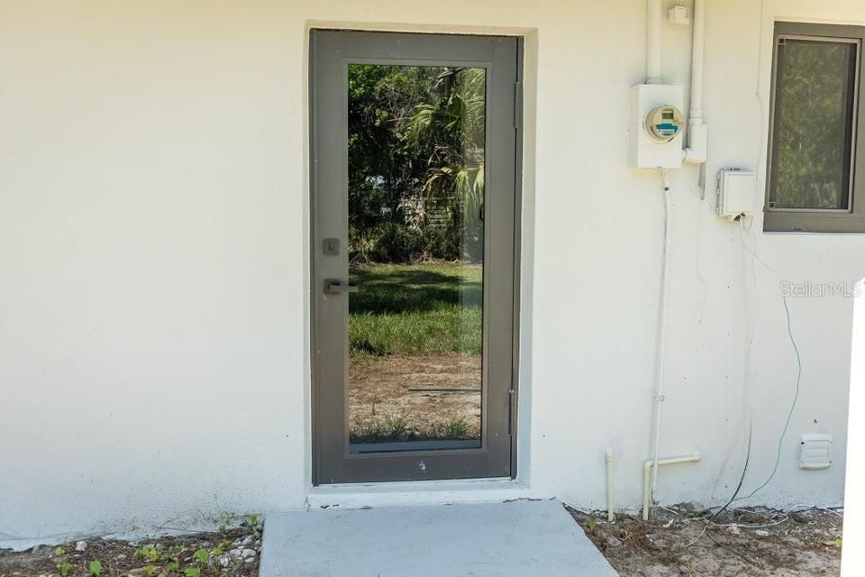 For Sale: $359,000 (3 beds, 2 baths, 1516 Square Feet)