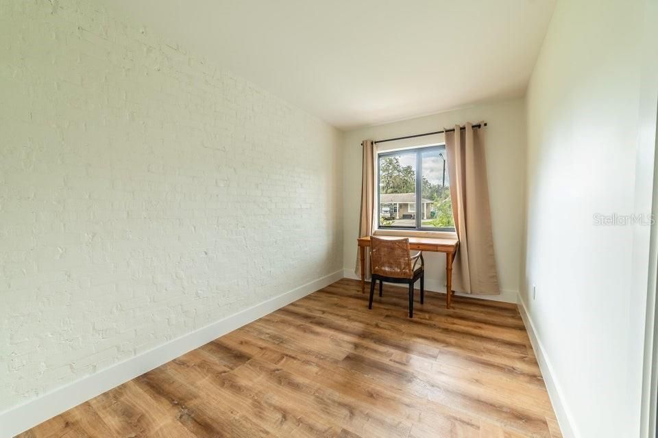 For Sale: $359,000 (3 beds, 2 baths, 1516 Square Feet)