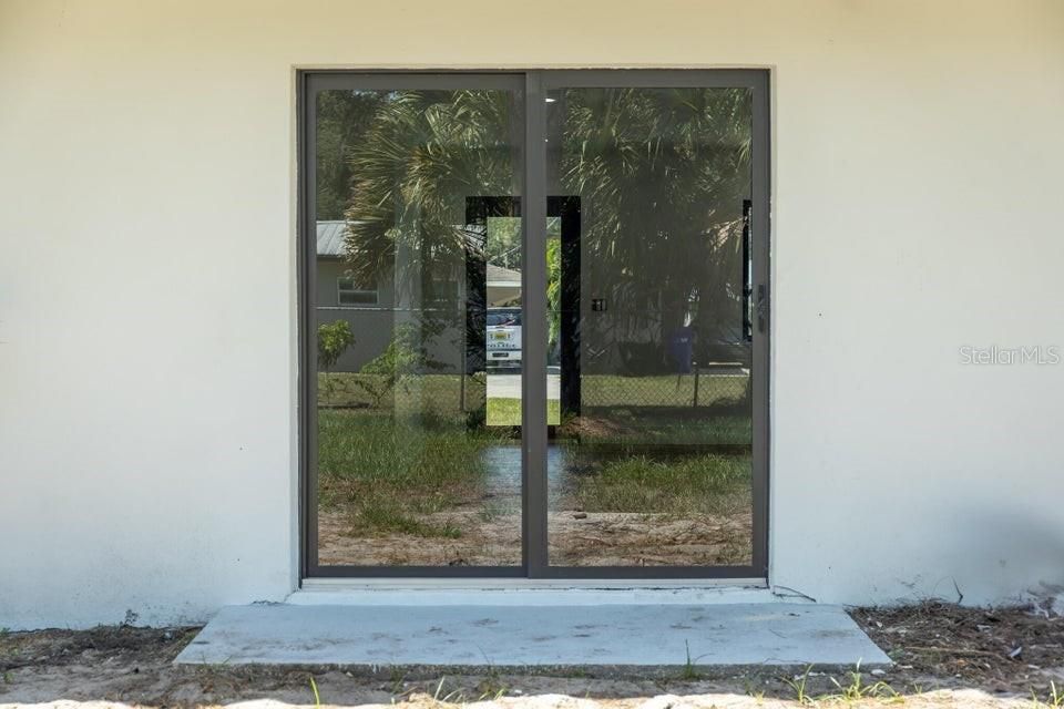 For Sale: $359,000 (3 beds, 2 baths, 1516 Square Feet)