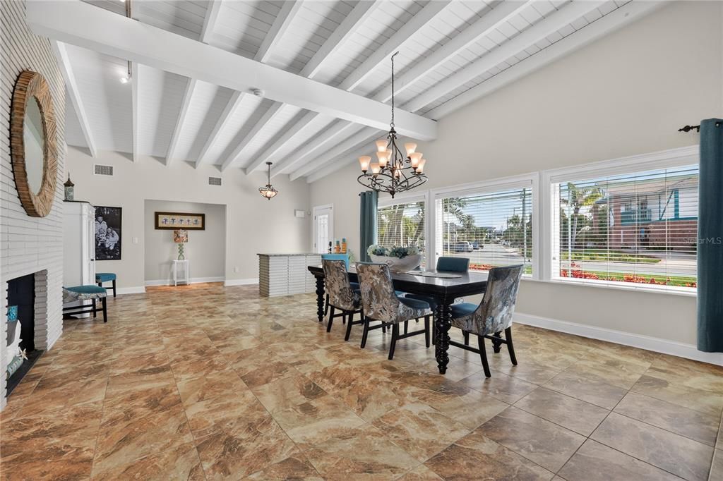 For Sale: $2,099,000 (3 beds, 3 baths, 2384 Square Feet)