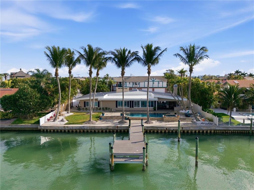 For Sale: $2,099,000 (3 beds, 3 baths, 2384 Square Feet)