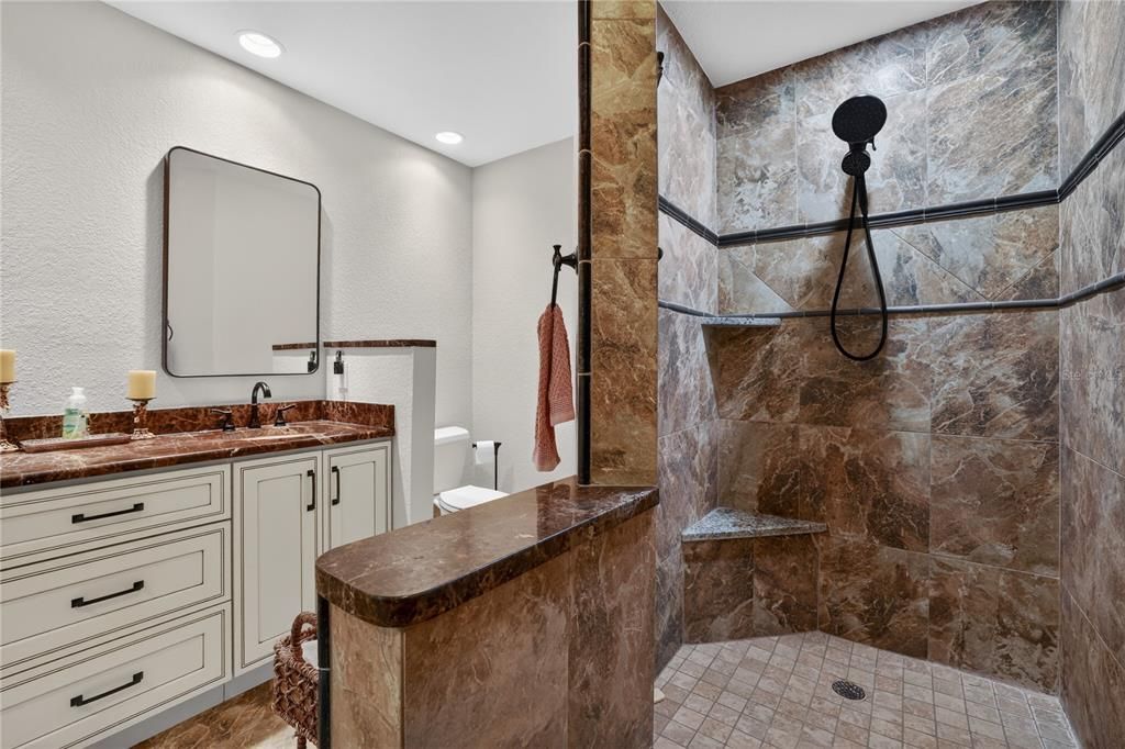 For Sale: $2,099,000 (3 beds, 3 baths, 2384 Square Feet)