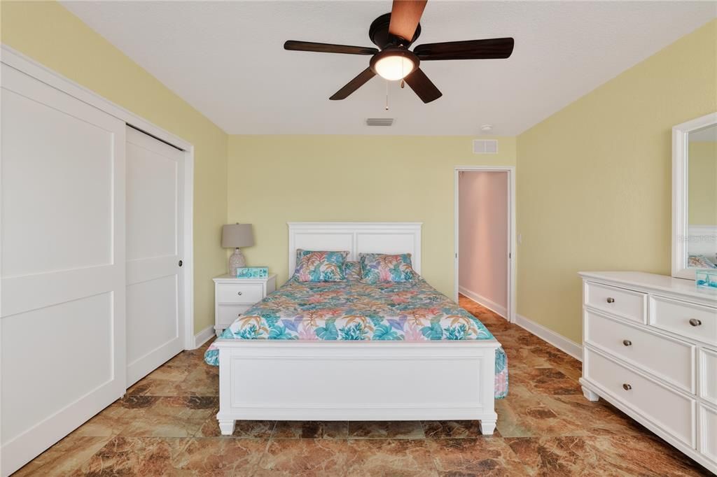 For Sale: $2,099,000 (3 beds, 3 baths, 2384 Square Feet)