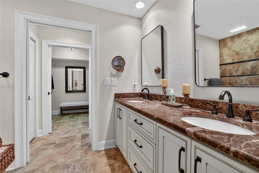 For Sale: $2,099,000 (3 beds, 3 baths, 2384 Square Feet)