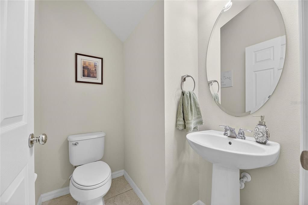 На продажу: $439,900 (4 спален, 2 ванн, 2660 Квадратных фут)