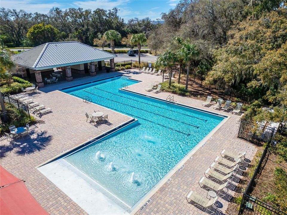 На продажу: $439,900 (4 спален, 2 ванн, 2660 Квадратных фут)