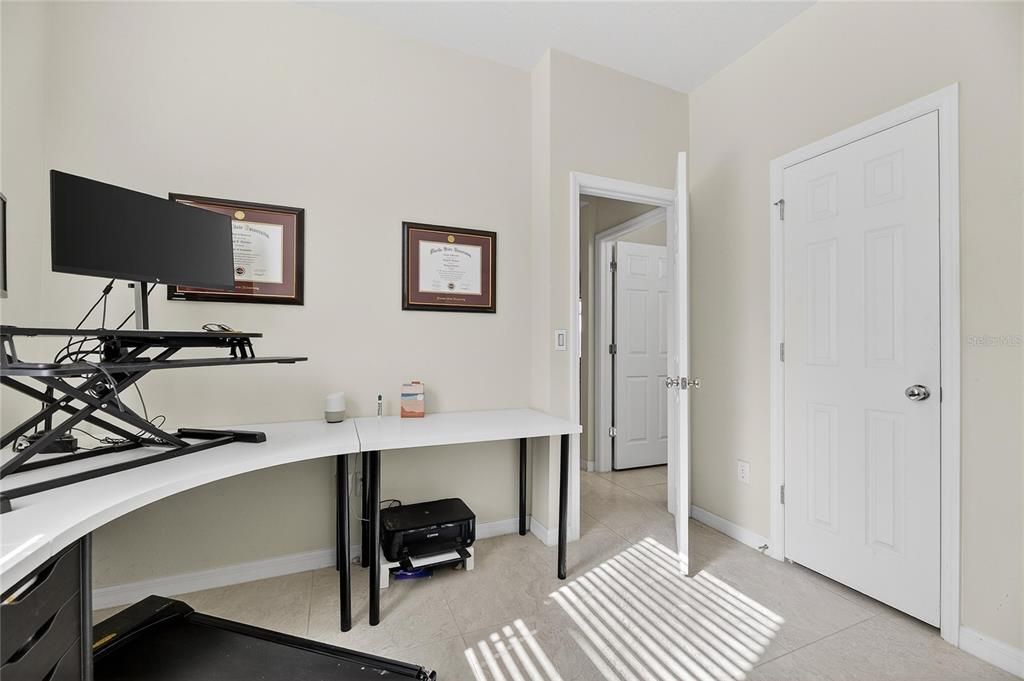 На продажу: $439,900 (4 спален, 2 ванн, 2660 Квадратных фут)