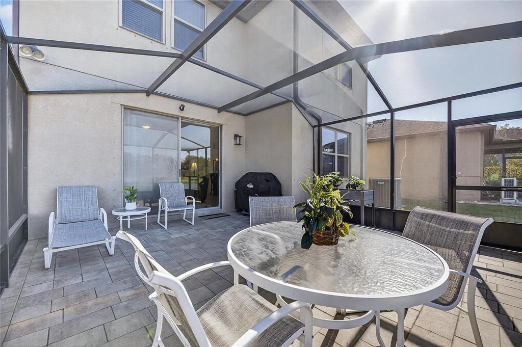 На продажу: $439,900 (4 спален, 2 ванн, 2660 Квадратных фут)