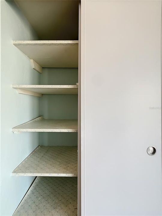 For Rent: $1,640 (2 beds, 1 baths, 812 Square Feet)