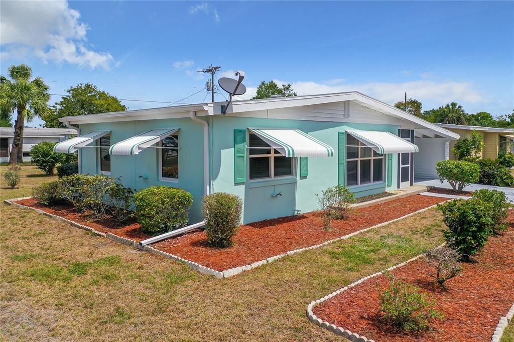 For Rent: $1,640 (2 beds, 1 baths, 812 Square Feet)