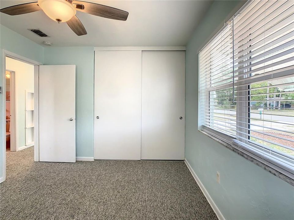 For Rent: $1,640 (2 beds, 1 baths, 812 Square Feet)