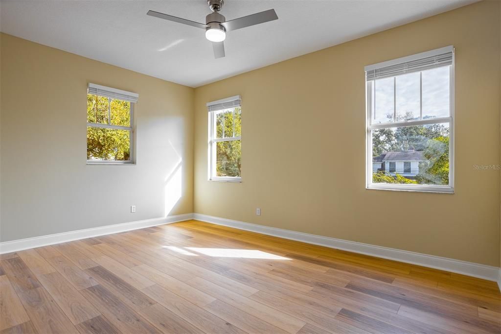 En Renta: $7,000 (4 camas, 3 baños, 2393 Pies cuadrados)