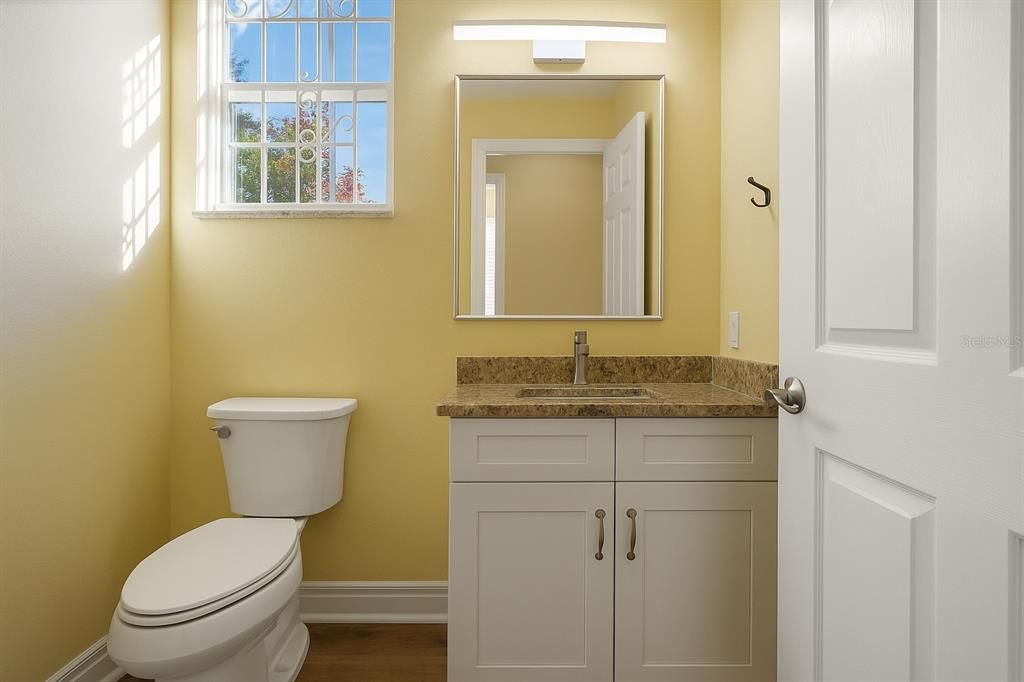 En Renta: $7,000 (4 camas, 3 baños, 2393 Pies cuadrados)