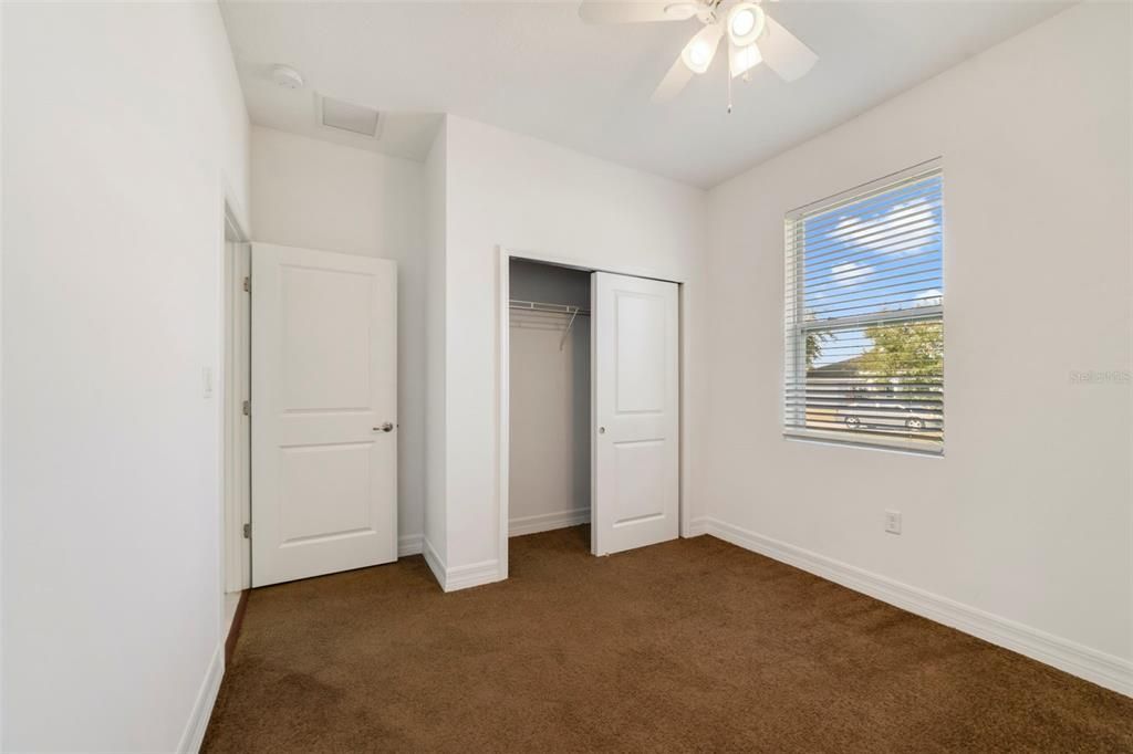 For Sale: $300,000 (4 beds, 2 baths, 1714 Square Feet)