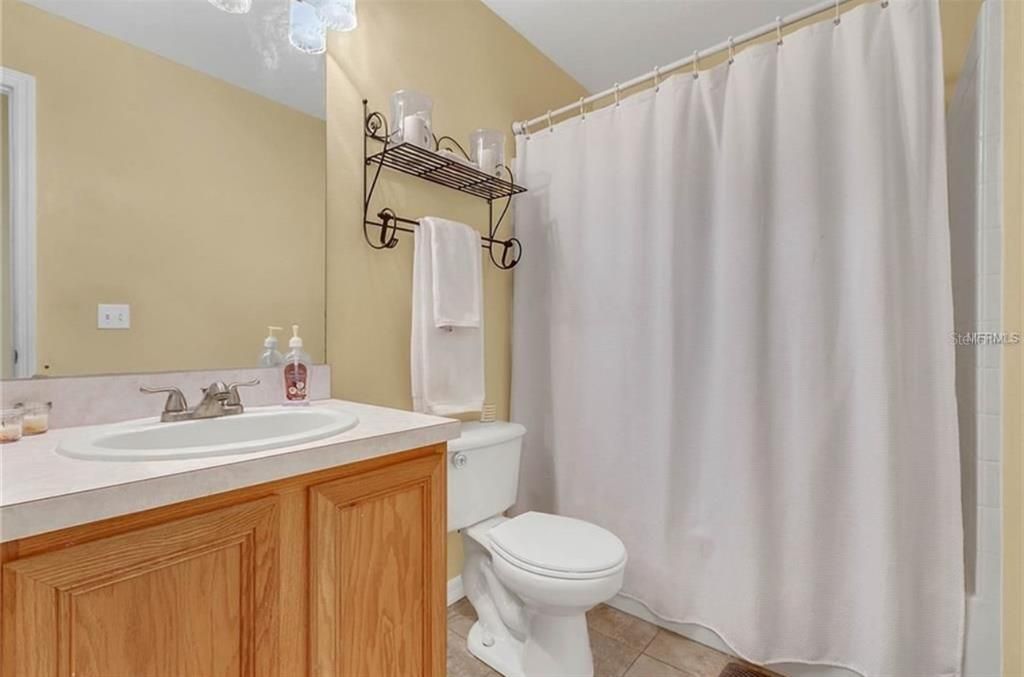 For Sale: $355,999 (3 beds, 2 baths, 1587 Square Feet)